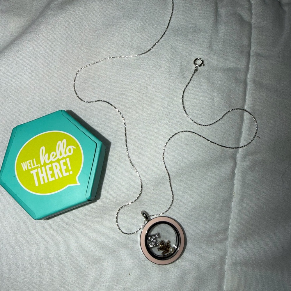 Origami Owl Necklace